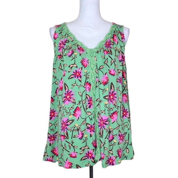 Matilda Jane Tops - Matilda Jane Weekend Away Green Floral Print Flowy Swing Silhouette  Tank Top